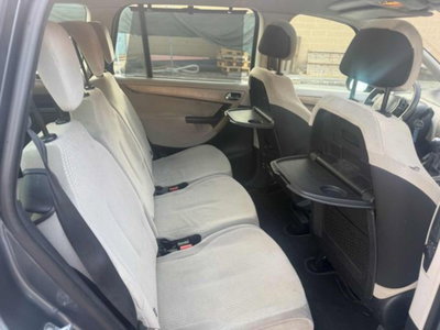 Citroen C4 Picasso 1.8 Classique (19)