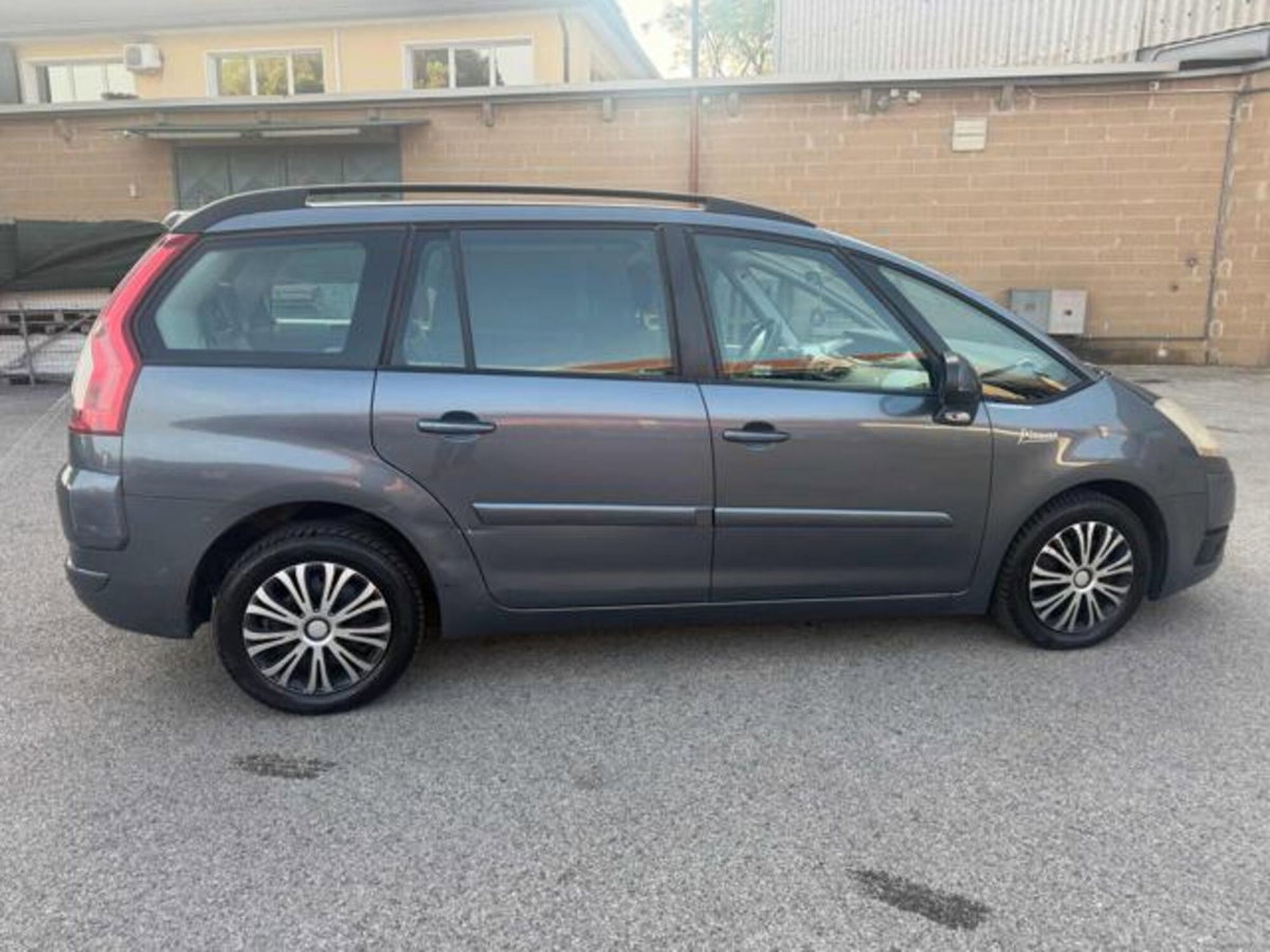 Citroen C4 Picasso 1.8 Classique (8)