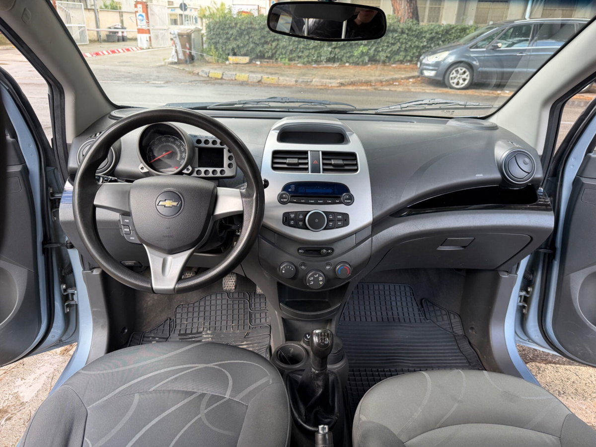 Chevrolet Spark 1.2 LT (11)