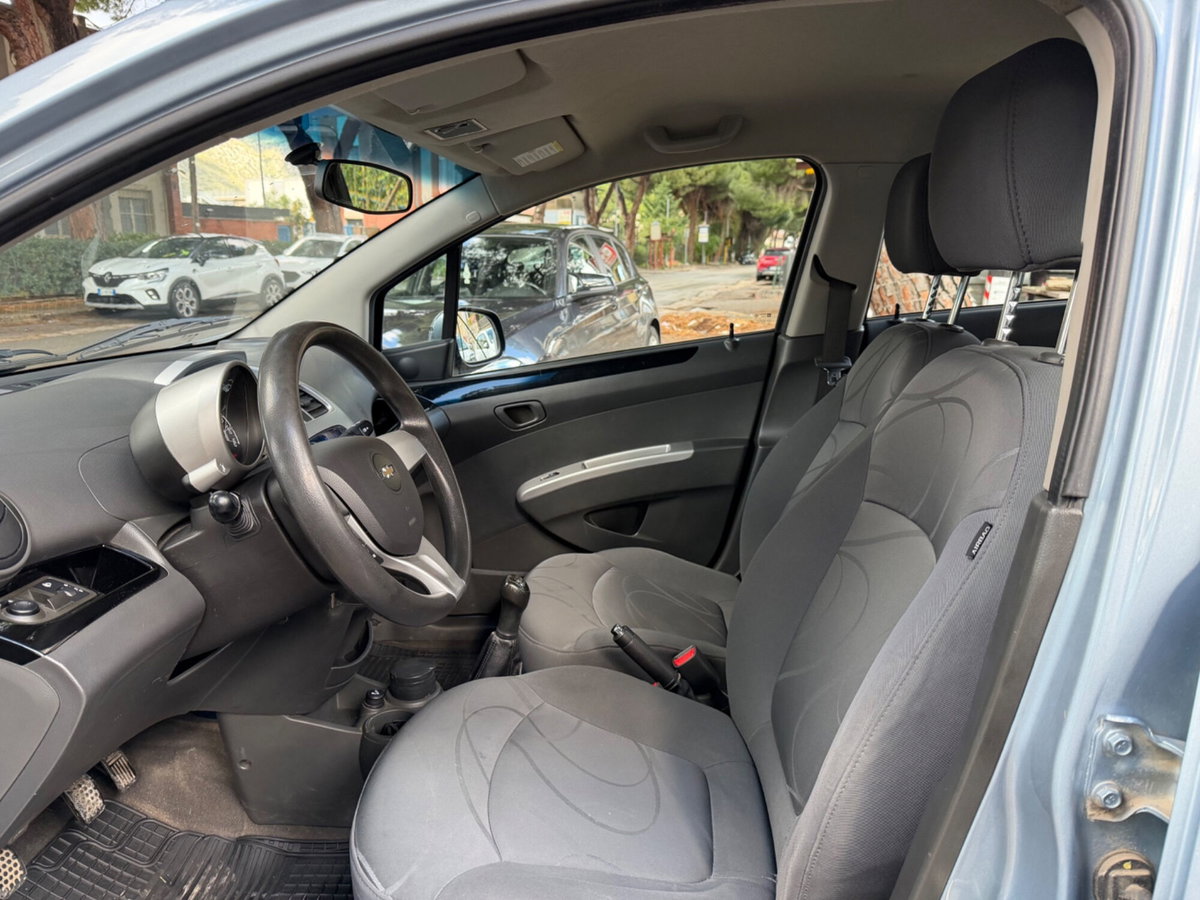 Chevrolet Spark 1.2 LT (7)