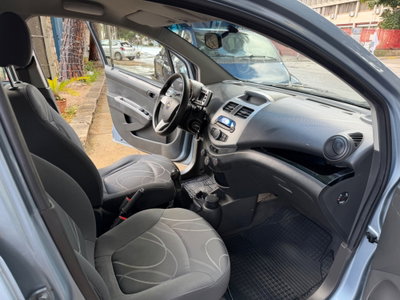 Chevrolet Spark 1.2 LT (8)