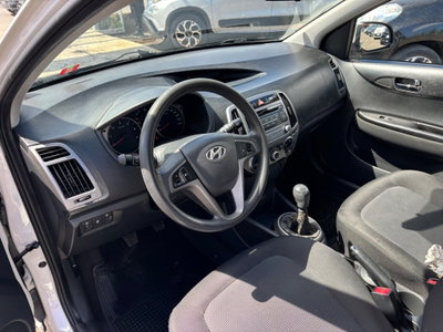 Hyundai i20 1.1 CRDi 5p. Classic (5)