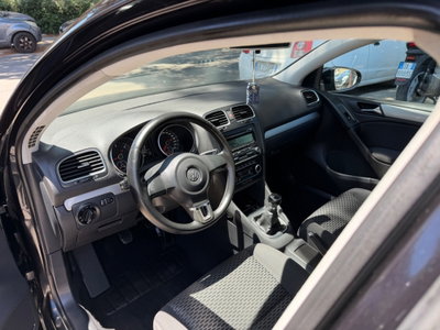 Volkswagen Golf 1.6 TDI DPF 5p. Comfortline (8)