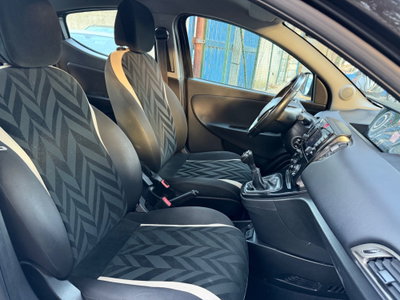 Lancia Ypsilon 1.3 MJT 16V 95 CV 5 porte S&S Gold (4)