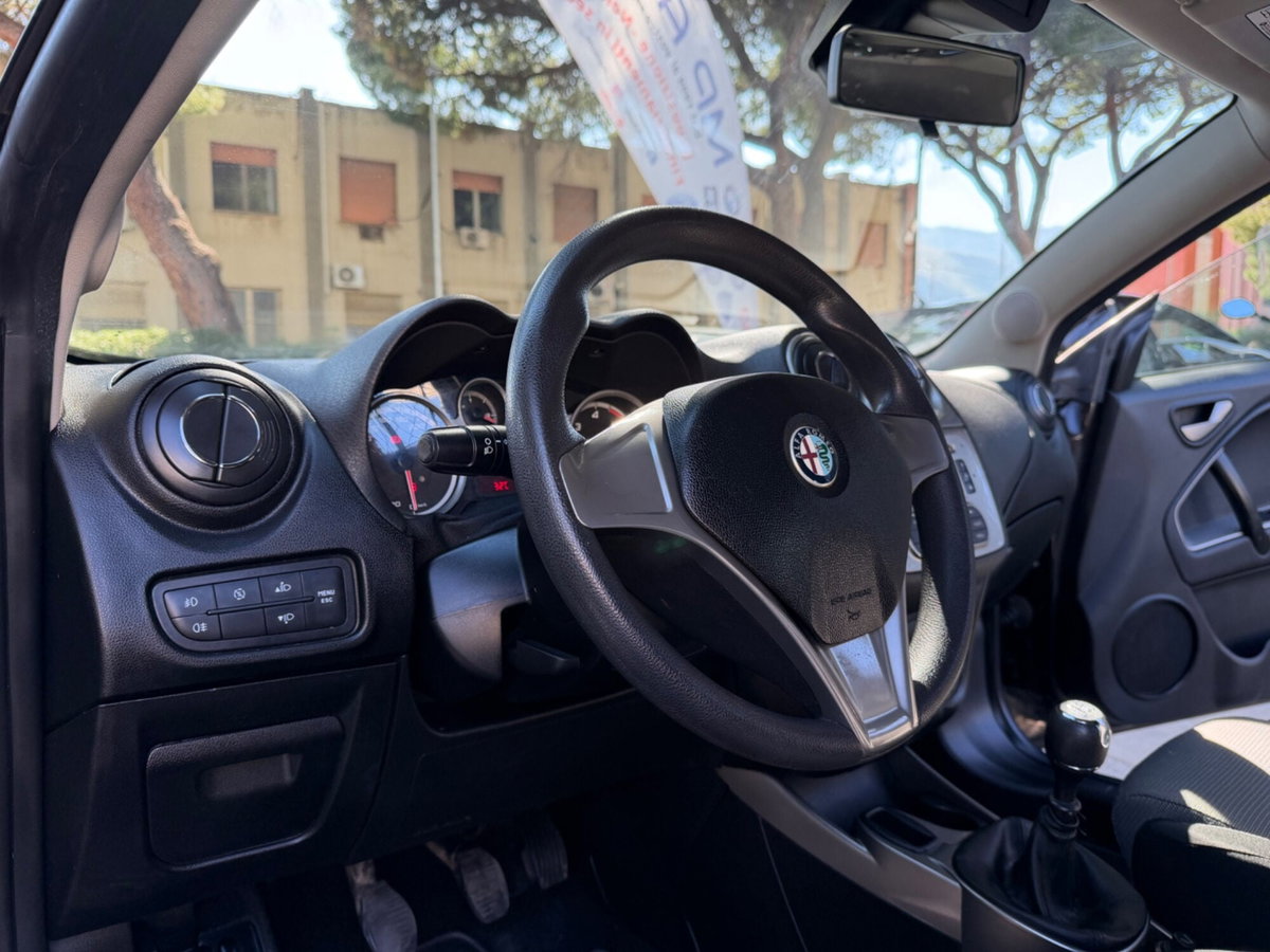 Alfa Romeo MiTo 1.3 JTDm 16V 90 CV Distinctive (7)