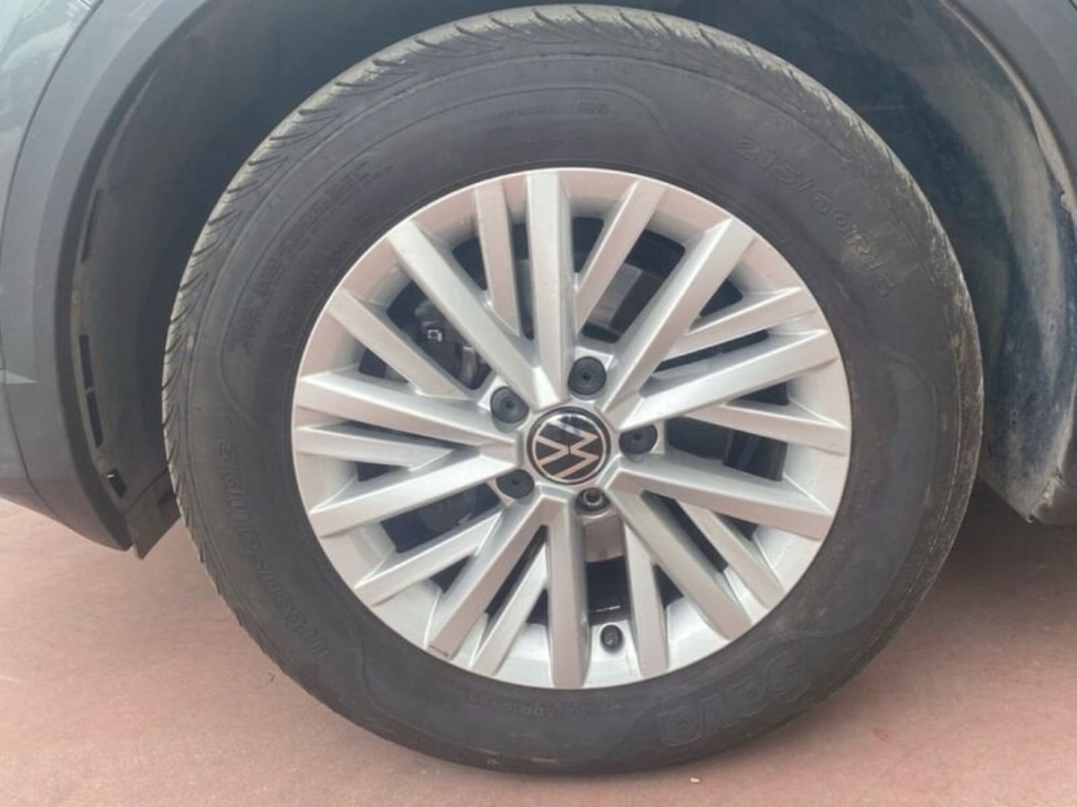 Volkswagen T-Roc 2.0 tdi R-Line 115cv (10)