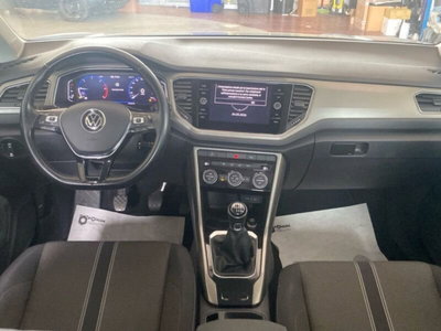 Volkswagen T-Roc 2.0 tdi R-Line 115cv (18)