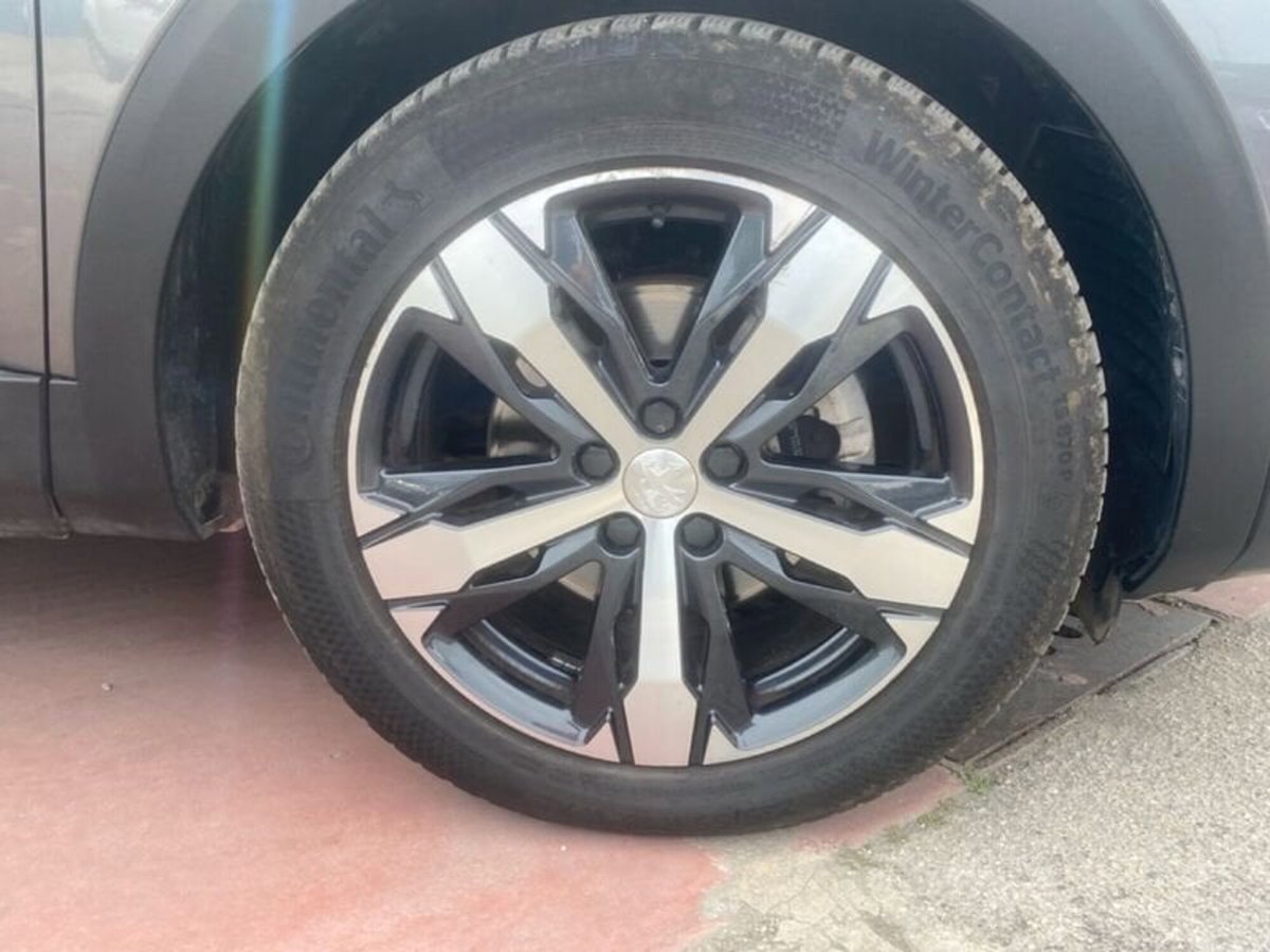 Peugeot 3008 BlueHDi 130 S&S EAT8 GT Pack (10)