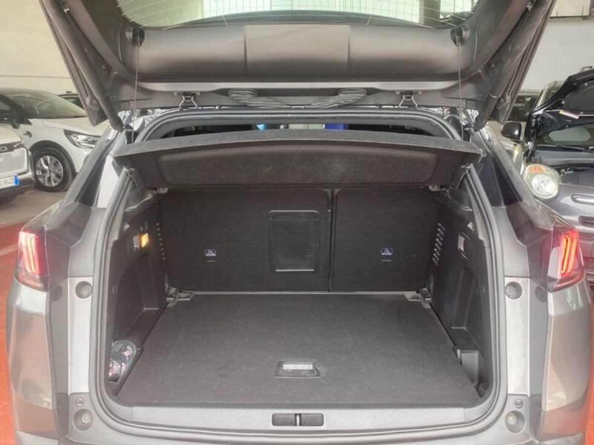 Peugeot 3008 BlueHDi 130 S&S EAT8 GT Pack (16)