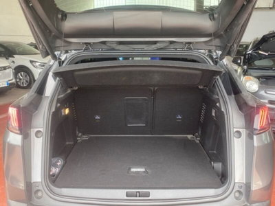 Peugeot 3008 BlueHDi 130 S&S EAT8 GT Pack (16)