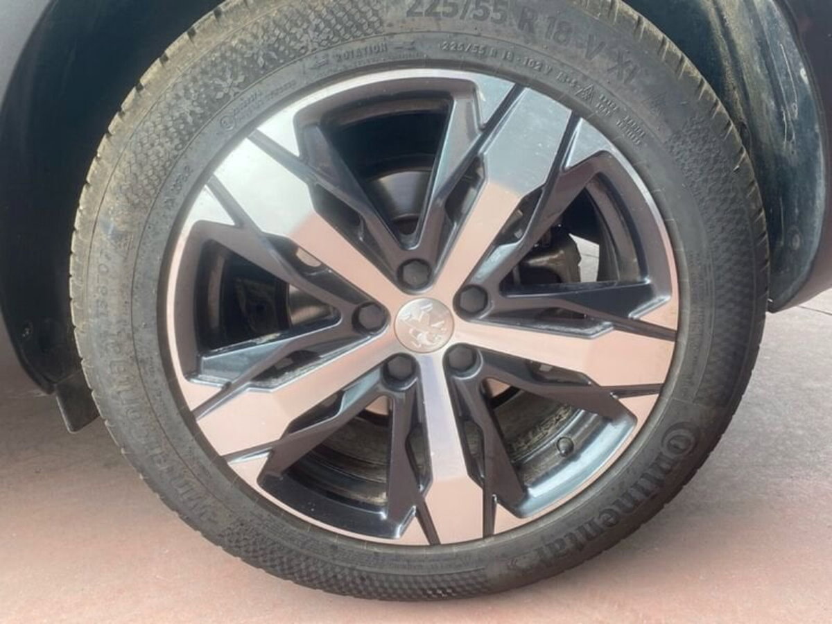 Peugeot 3008 BlueHDi 130 S&S EAT8 GT Pack (8)
