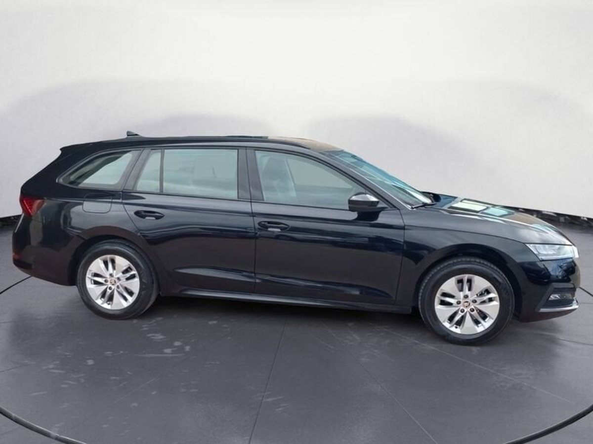 Skoda Octavia 2.0 TDI EVO SCR DSG Executive (6)