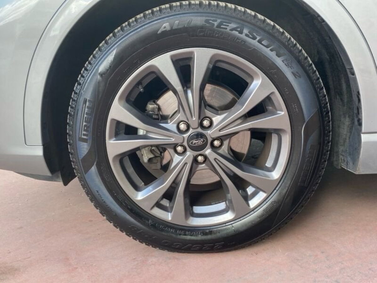 Ford Kuga 1.5 EcoBlue 120 CV 2WD ST-Line (10)