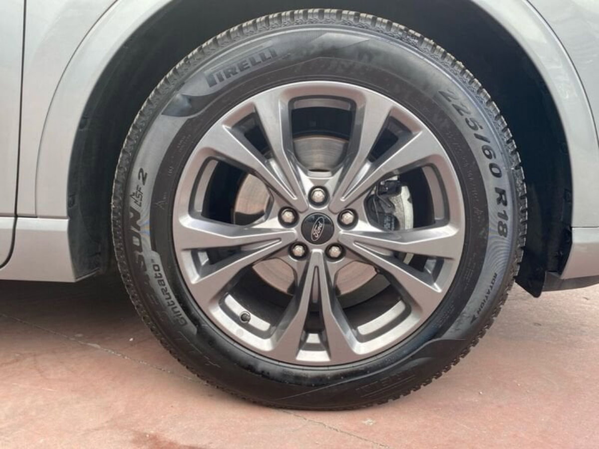 Ford Kuga 1.5 EcoBlue 120 CV 2WD ST-Line (11)