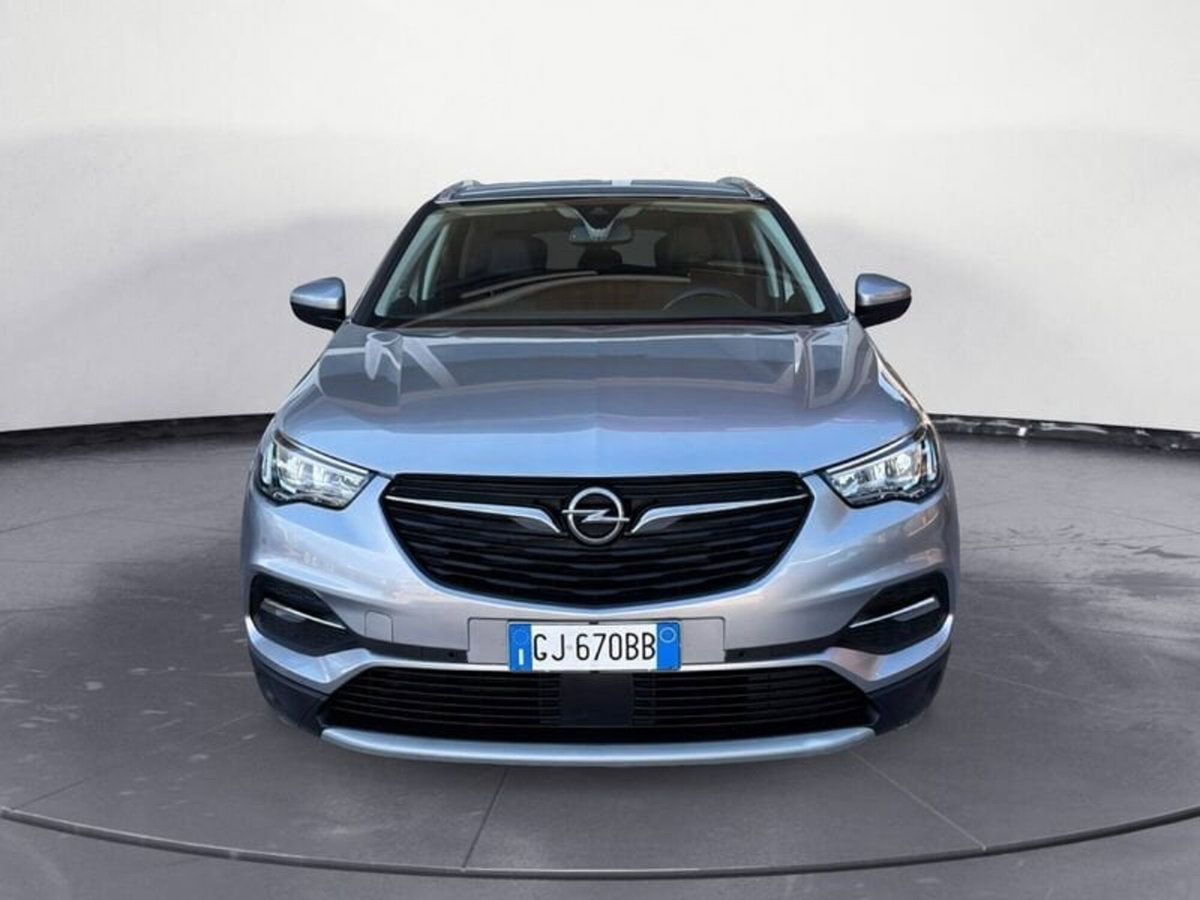 Opel Grandland X 1.5 diesel Ecotec Start&Stop Elegance (2)