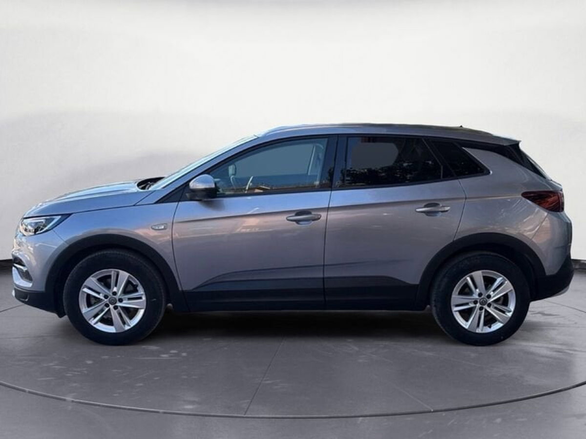 Opel Grandland X 1.5 diesel Ecotec Start&Stop Elegance (4)