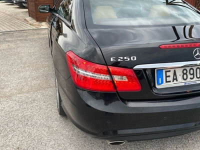 Mercedes-Benz Classe E Coupé 250 CDI Coupé Avantgarde (14)