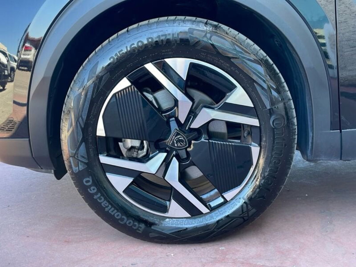 Peugeot 2008 1.2 hybrid Active 136cv e-dcs6 (10)