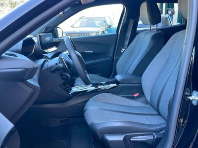 Peugeot 2008 1.2 hybrid Active 136cv e-dcs6 (11)
