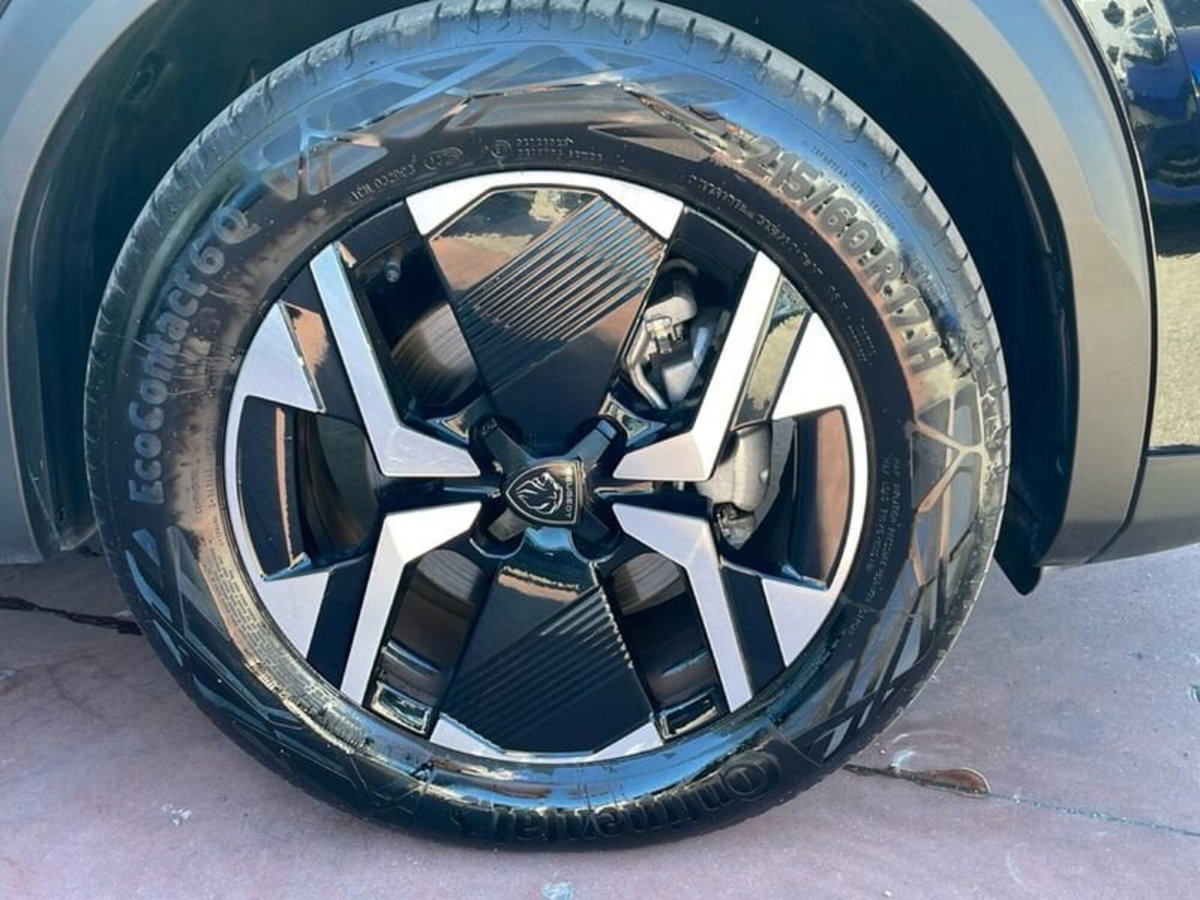 Peugeot 2008 1.2 hybrid Active 136cv e-dcs6 (20)