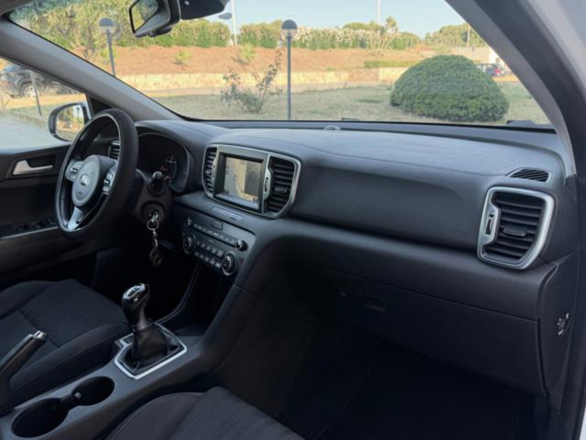 Kia Sportage 1.7 CRDI 2WD Active (20)