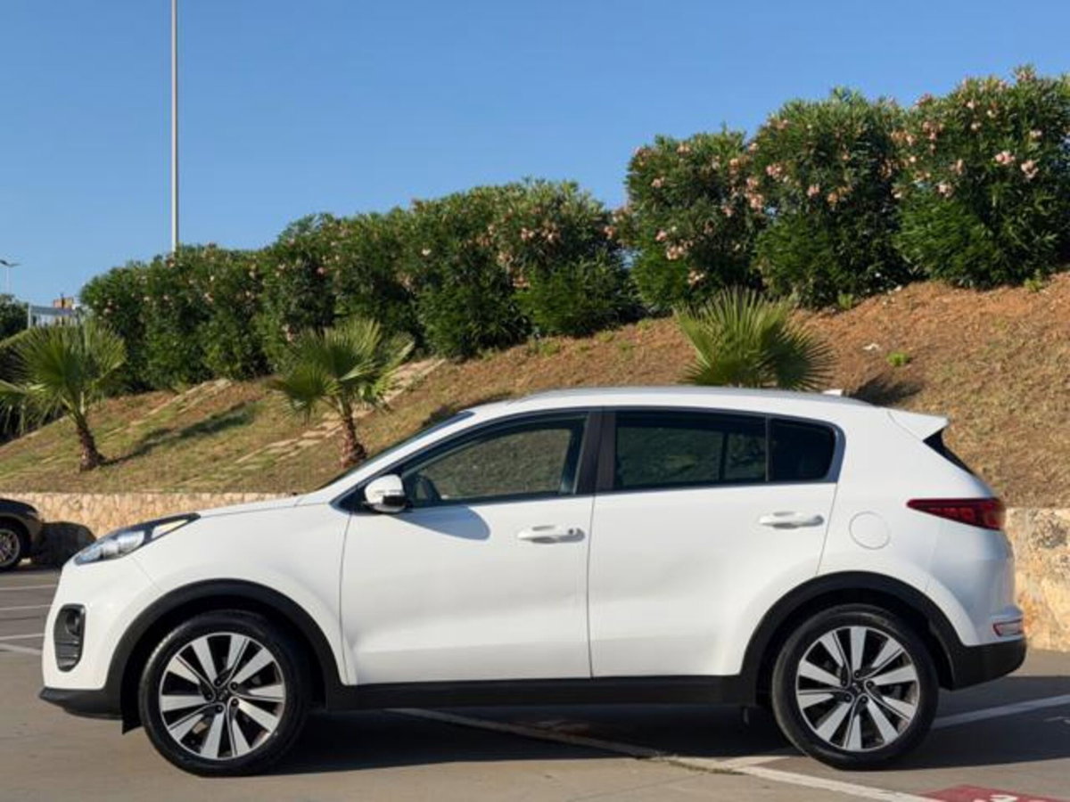 Kia Sportage 1.7 CRDI 2WD Active (4)