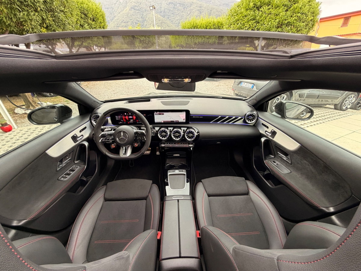Mercedes-Benz Classe A 35 AMG 4Matic (16)