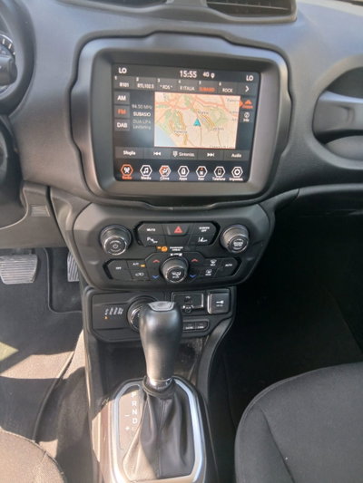 Jeep Renegade 1.3 T4 190CV PHEV 4xe AT6 Business Plus (11)