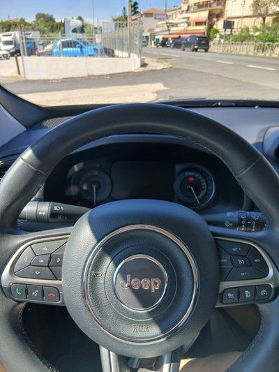 Jeep Renegade 1.3 T4 190CV PHEV 4xe AT6 Business Plus (12)