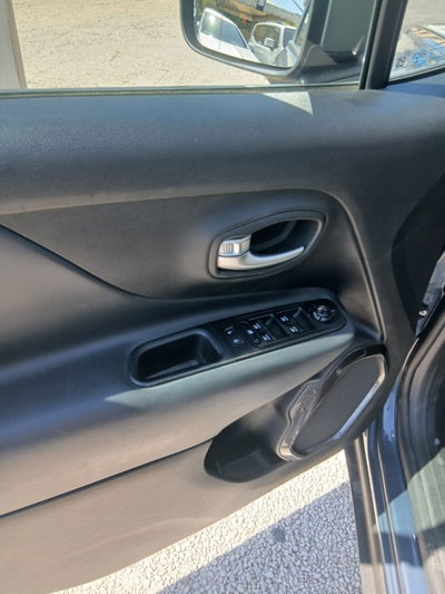 Jeep Renegade 1.3 T4 190CV PHEV 4xe AT6 Business Plus (9)