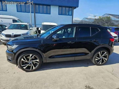 Volvo XC40 T5 Recharge Plug-in Hybrid R-design (3)