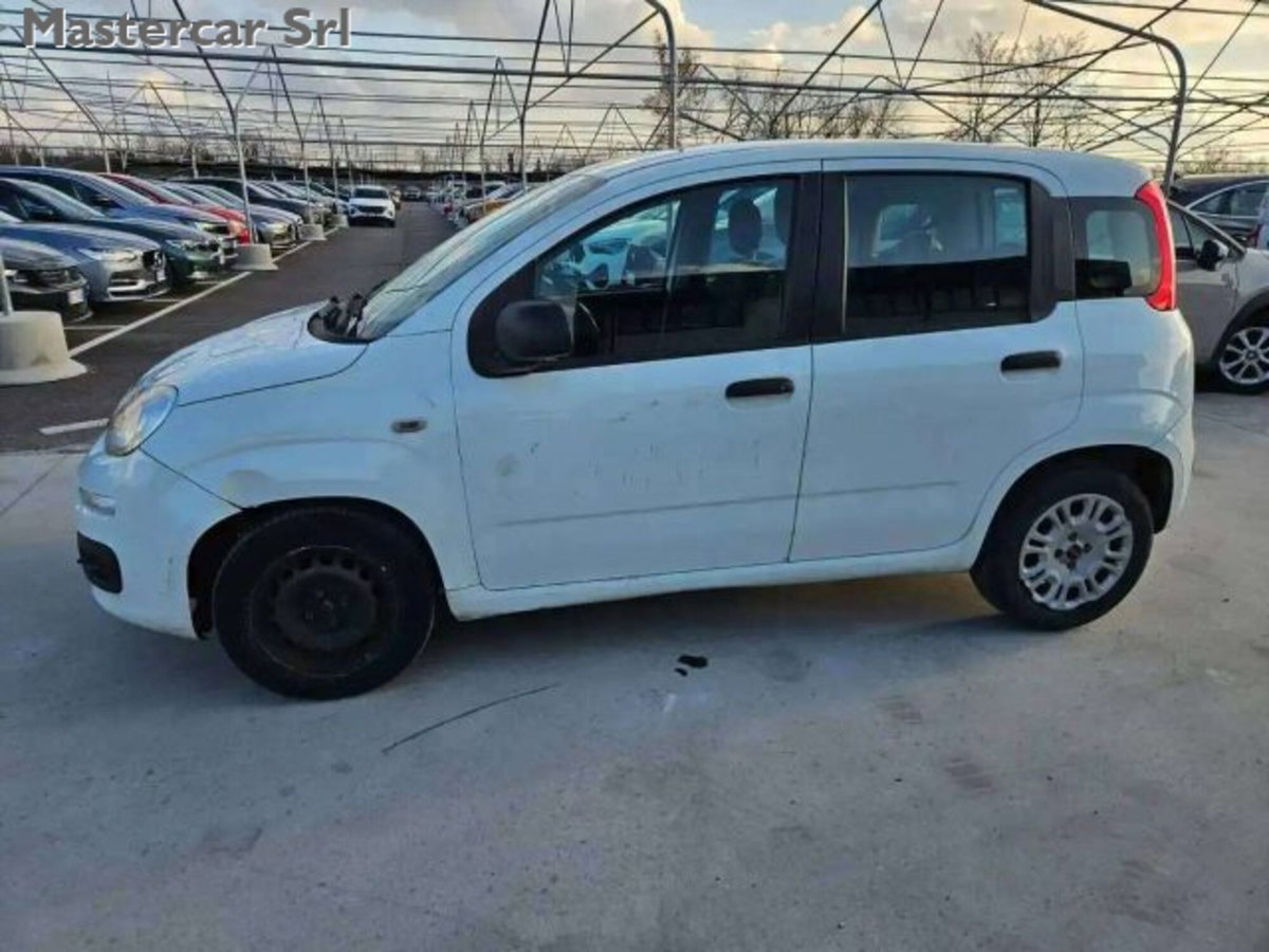 Fiat Panda 1.3 MJT 95 CV S&S Easy (2)