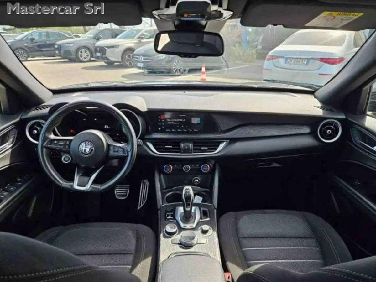 Alfa Romeo Stelvio 2.2 t Intensa Q4 210cv auto (10)