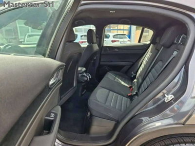 Alfa Romeo Stelvio 2.2 t Intensa Q4 210cv auto (11)