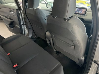Nissan Qashqai 1.3 mhev Acenta 2wd 140cv (20)