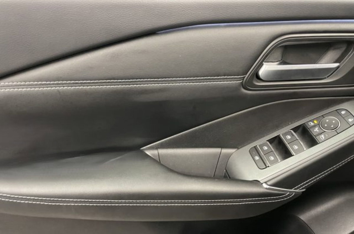 Nissan Qashqai 1.3 mhev N-Connecta 2wd 140cv (11)