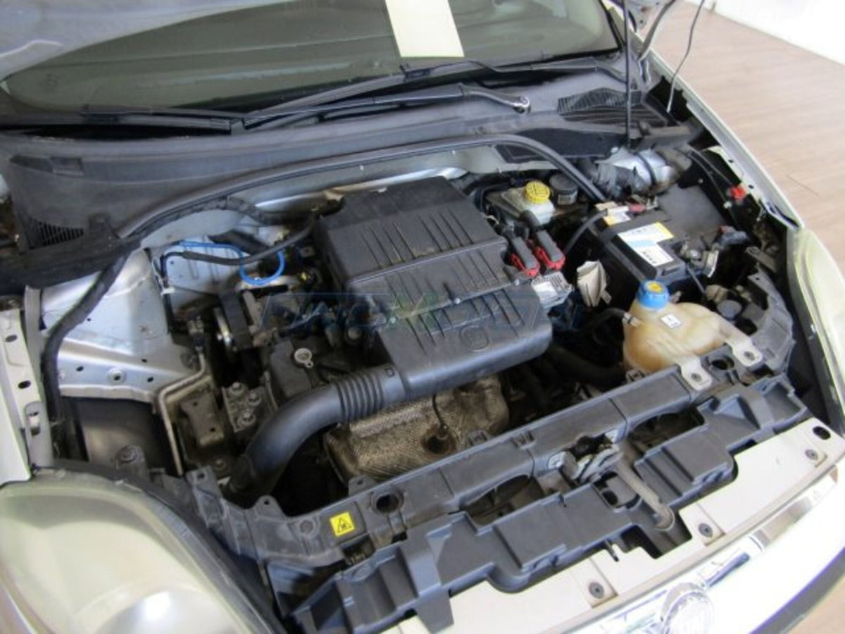 Fiat Punto 1.2 8V 5 porte Easy (16)
