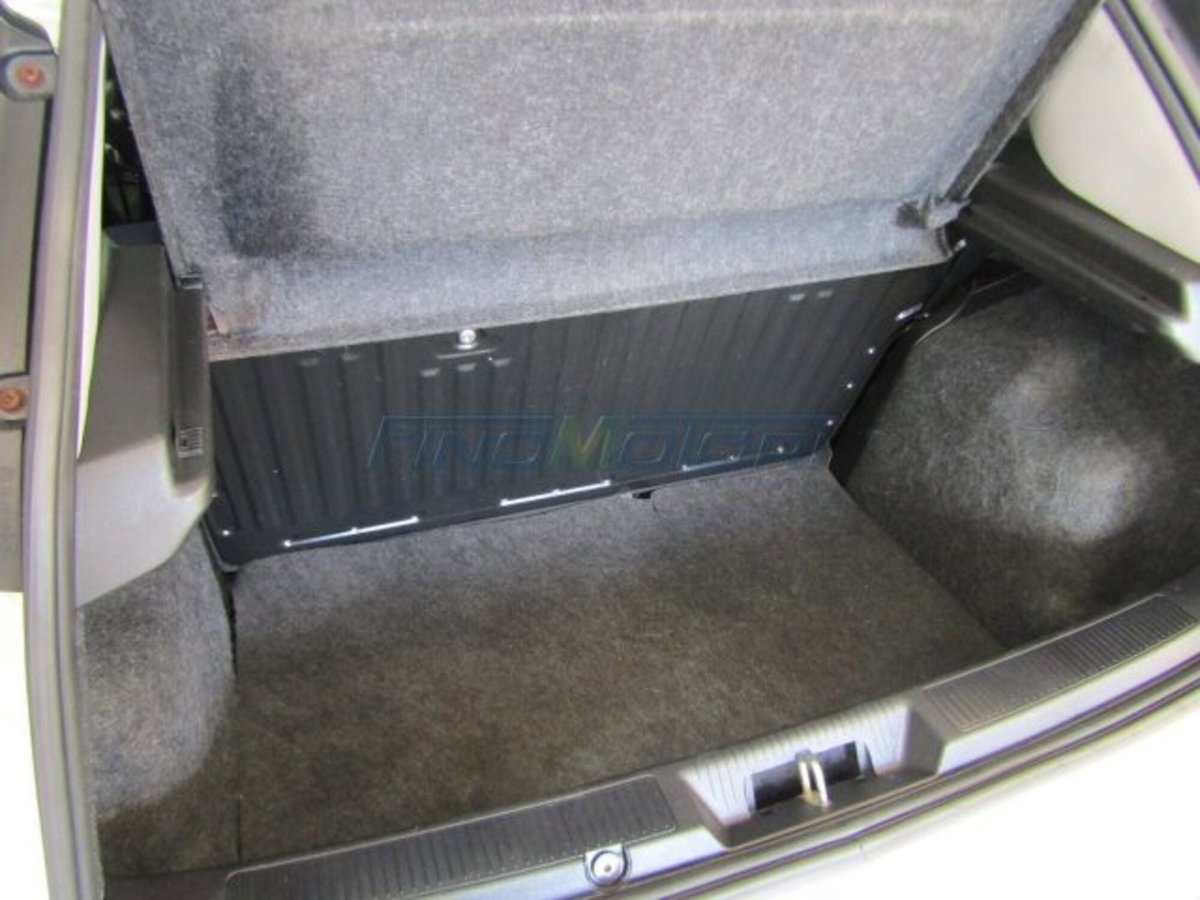 Fiat Punto 1.2 8V 5 porte Easy (17)