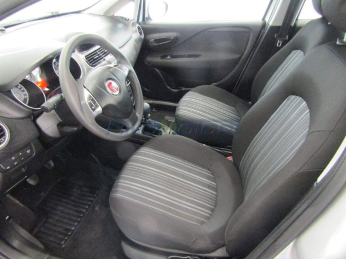 Fiat Punto 1.2 8V 5 porte Easy (8)