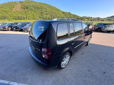 Volkswagen Touran TDI DPF Highline (5)