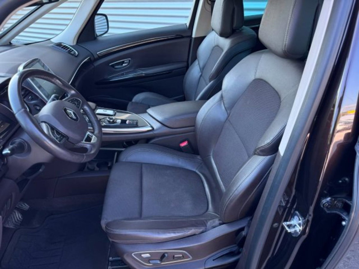 Renault Espace dCi 160CV EDC Energy Initiale Paris 4Control (19)