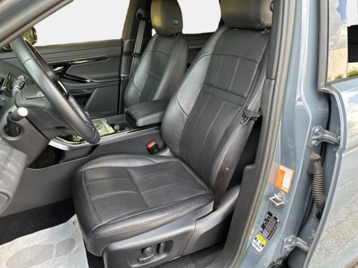 Land Rover Range Rover Evoque 2.0D I4 163CV AWD Auto R-Dynamic SE (12)