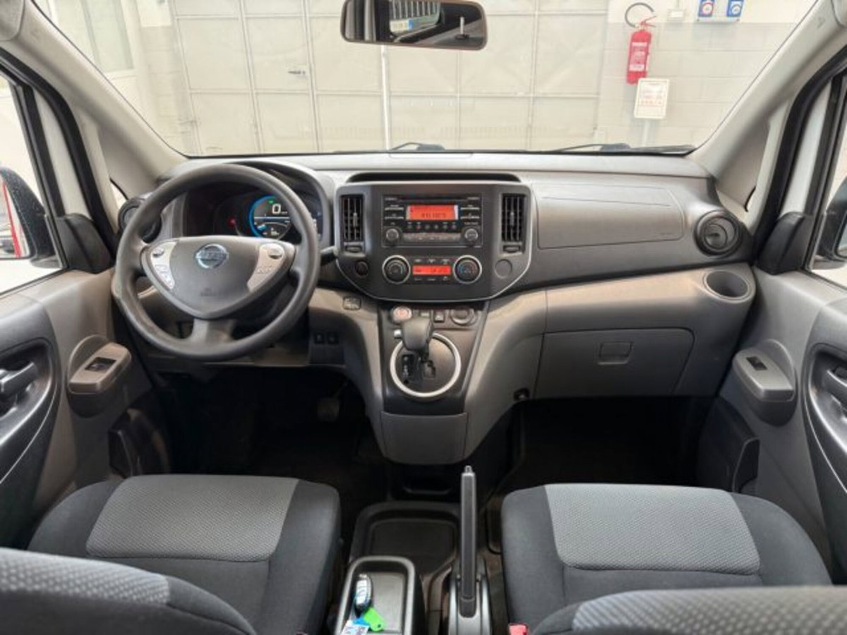 Nissan e-NV200 EV Bus Business 5 porte (15)