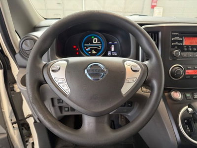 Nissan e-NV200 EV Bus Business 5 porte (18)