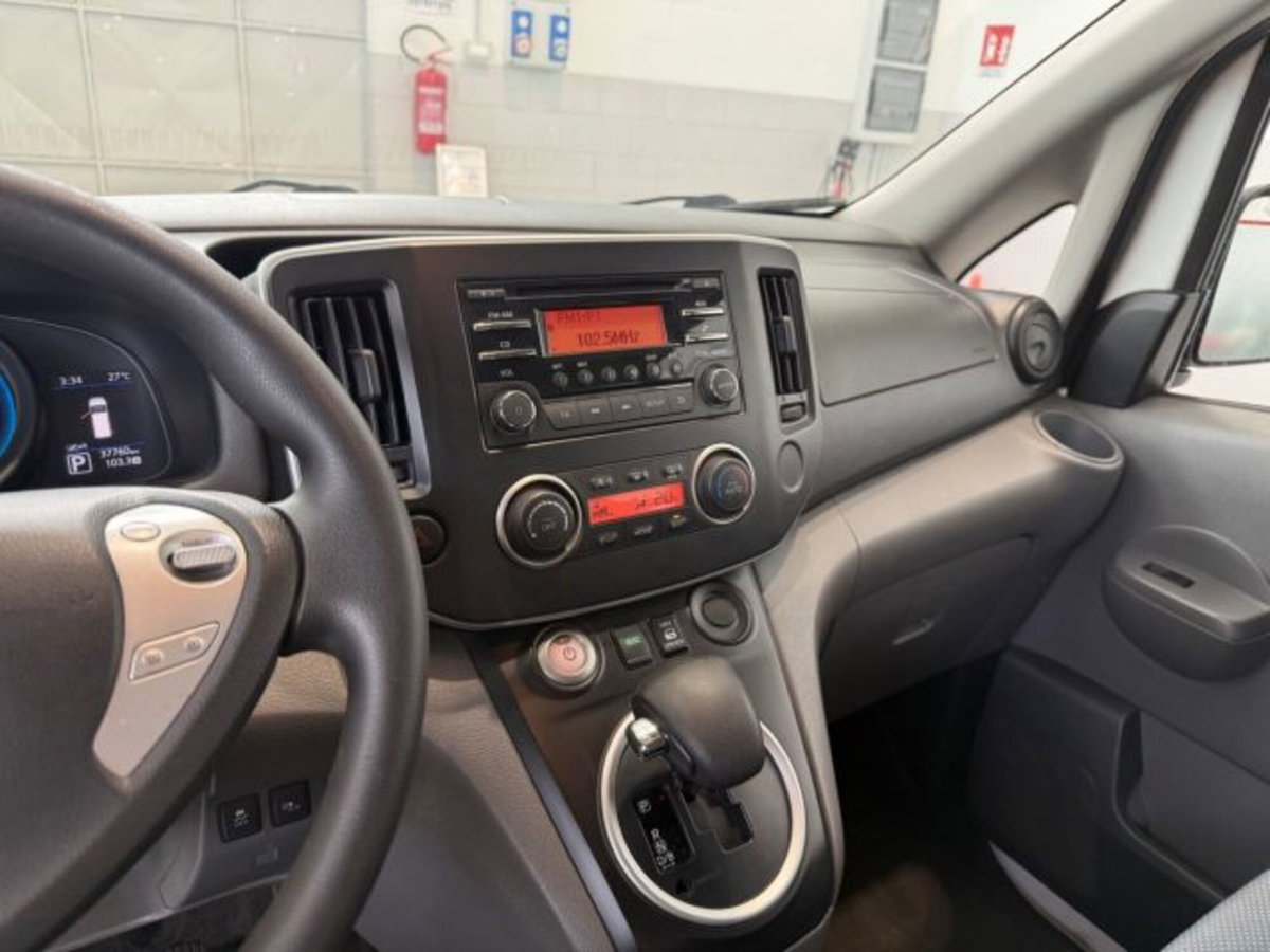 Nissan e-NV200 EV Bus Business 5 porte (19)