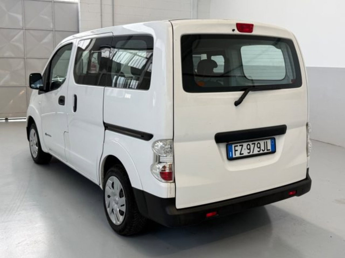 Nissan e-NV200 EV Bus Business 5 porte (7)