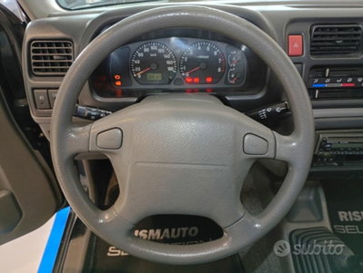Suzuki Jimny 1.3i 16V cat 4WD JLX Più (11)