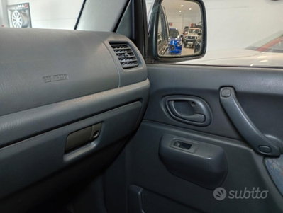 Suzuki Jimny 1.3i 16V cat 4WD JLX Più (13)