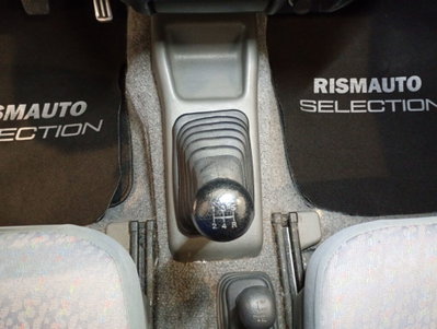 Suzuki Jimny 1.3i 16V cat 4WD JLX (11)