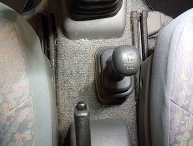 Suzuki Jimny 1.3i 16V cat 4WD JLX (12)